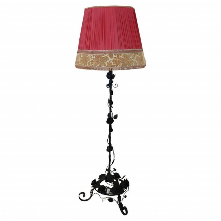 Early 20th Century Art Nouveau Iron Floor Lamp