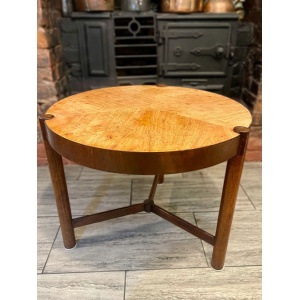 1950's Round three legged drum table in the style of Wormley for Dunbar