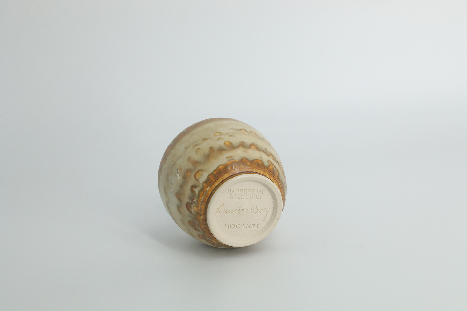 Mid-Century Scandinavian Modern Collectible Small Beige Stoneware Vase by Gunnar Borg for Höganäs Keramik, 1960s