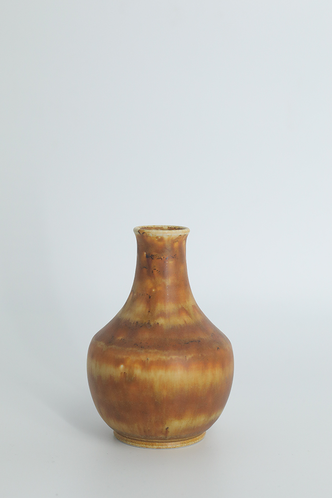 Mid-Century Scandinavian Modern Collectible Small Brown Stoneware Vase by Gunnar Borg for Höganäs Keramik, 1960s