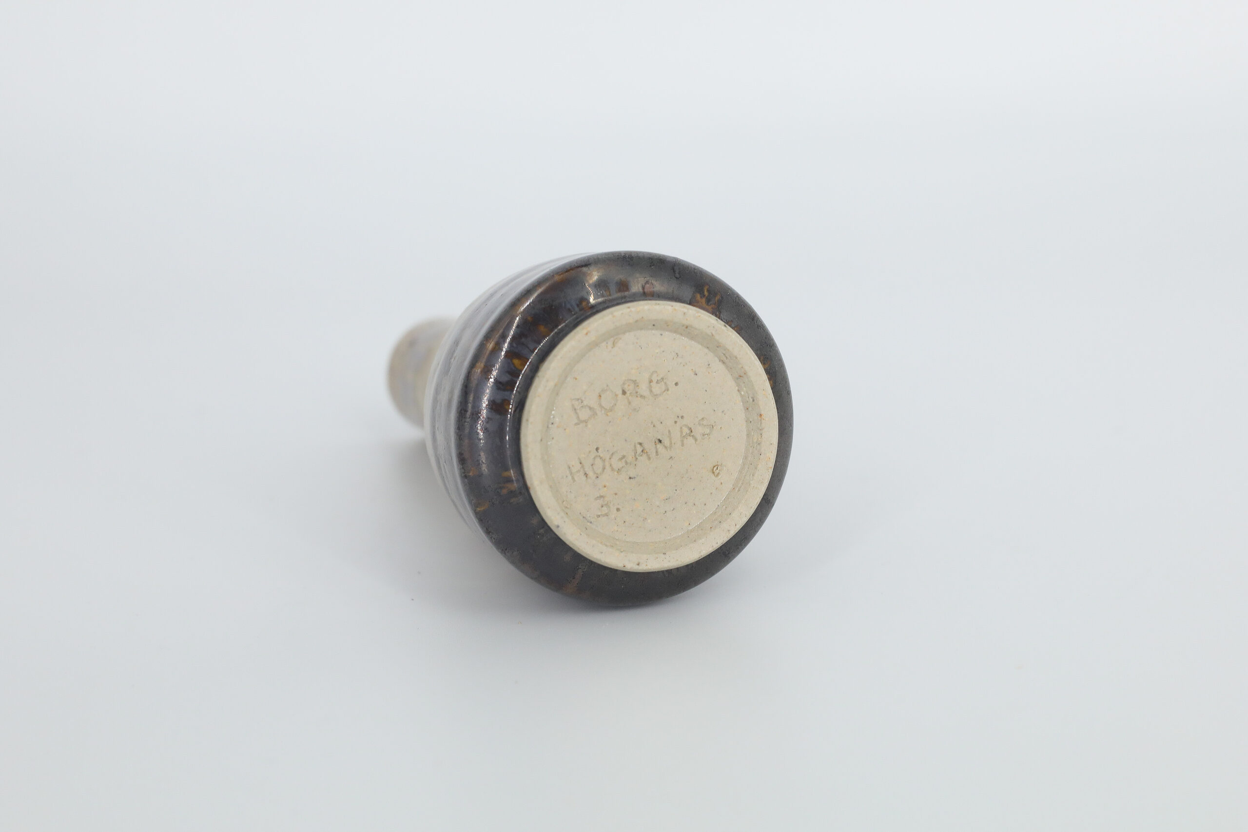 Small Mid-Century Scandinavian Modern Collectible Glazed Brown Stoneware Vase No. 3 by Gunnar Borg for Höganäs Ceramics, 1960s