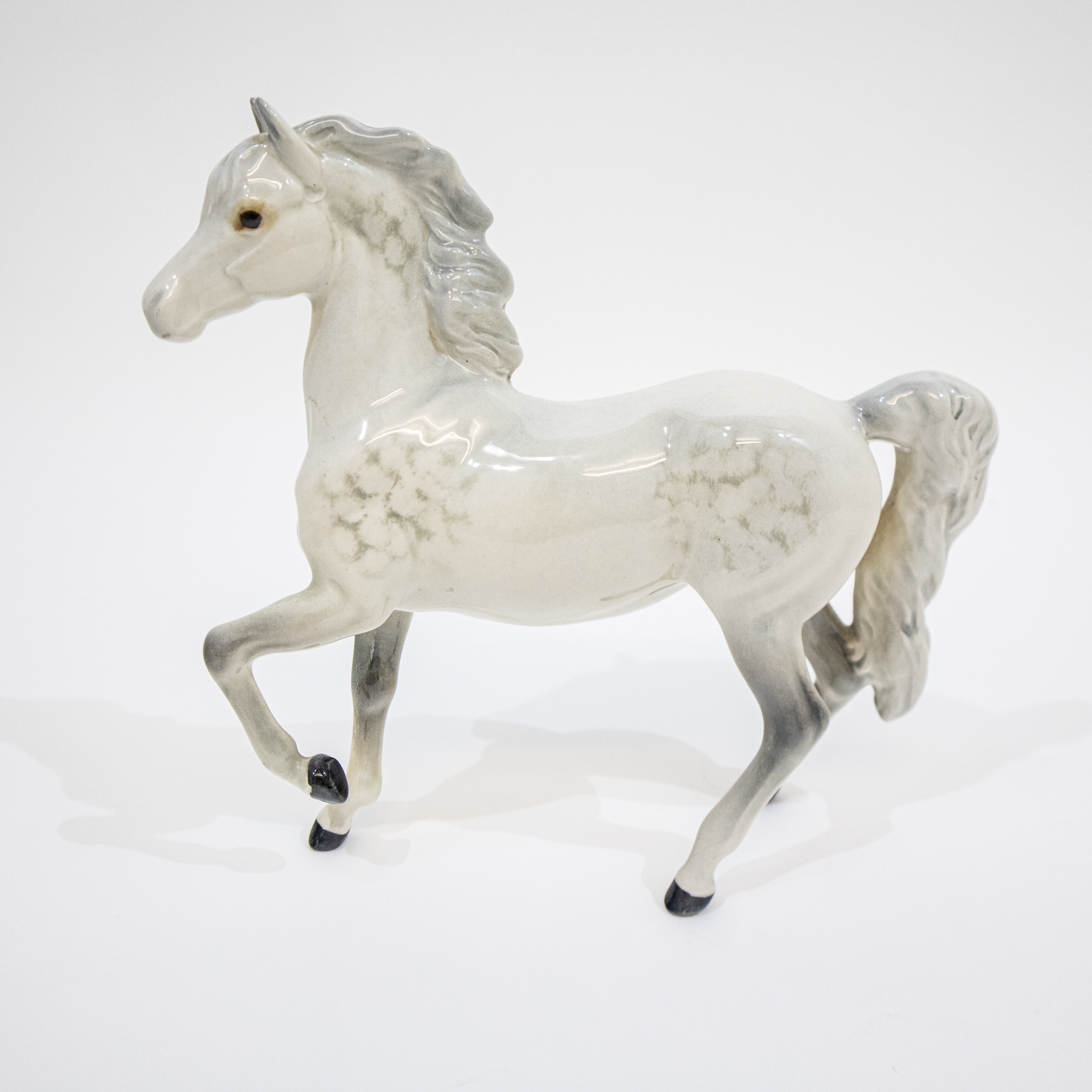 Beswick Trotting Dapple Horse