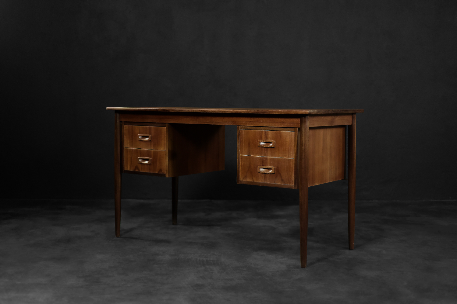 Vintage Mid-Century Classic Scandinavian Modern Teak Wood Desk with Drawers, 1960s