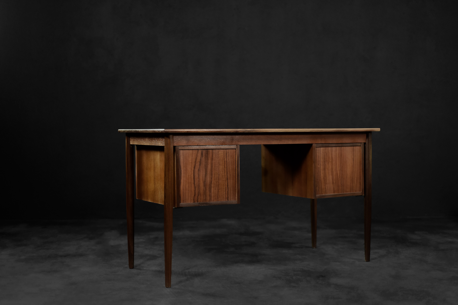Vintage Mid-Century Classic Scandinavian Modern Teak Wood Desk with Drawers, 1960s