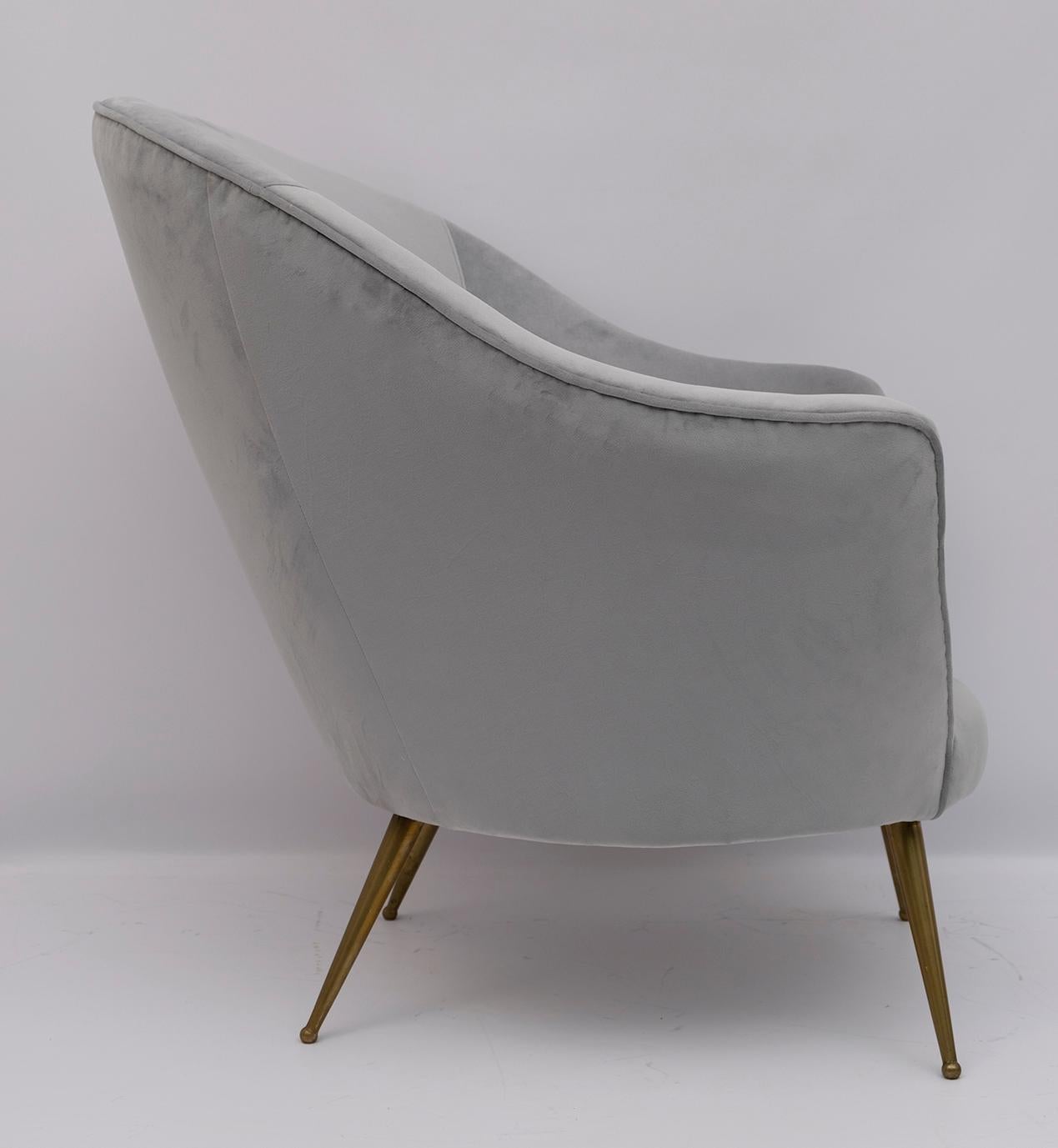 Federico Munari Mid-Century Modern Italian Curved Sofa and Two Armchairs, 1950s