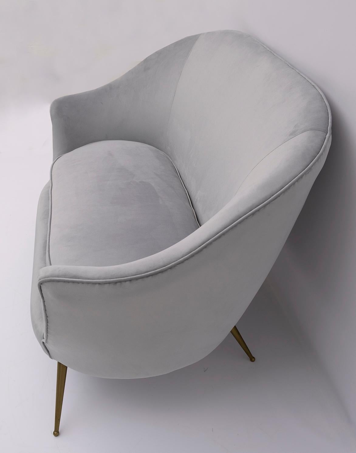 Federico Munari Mid-Century Modern Italian Curved Sofa and Two Armchairs, 1950s