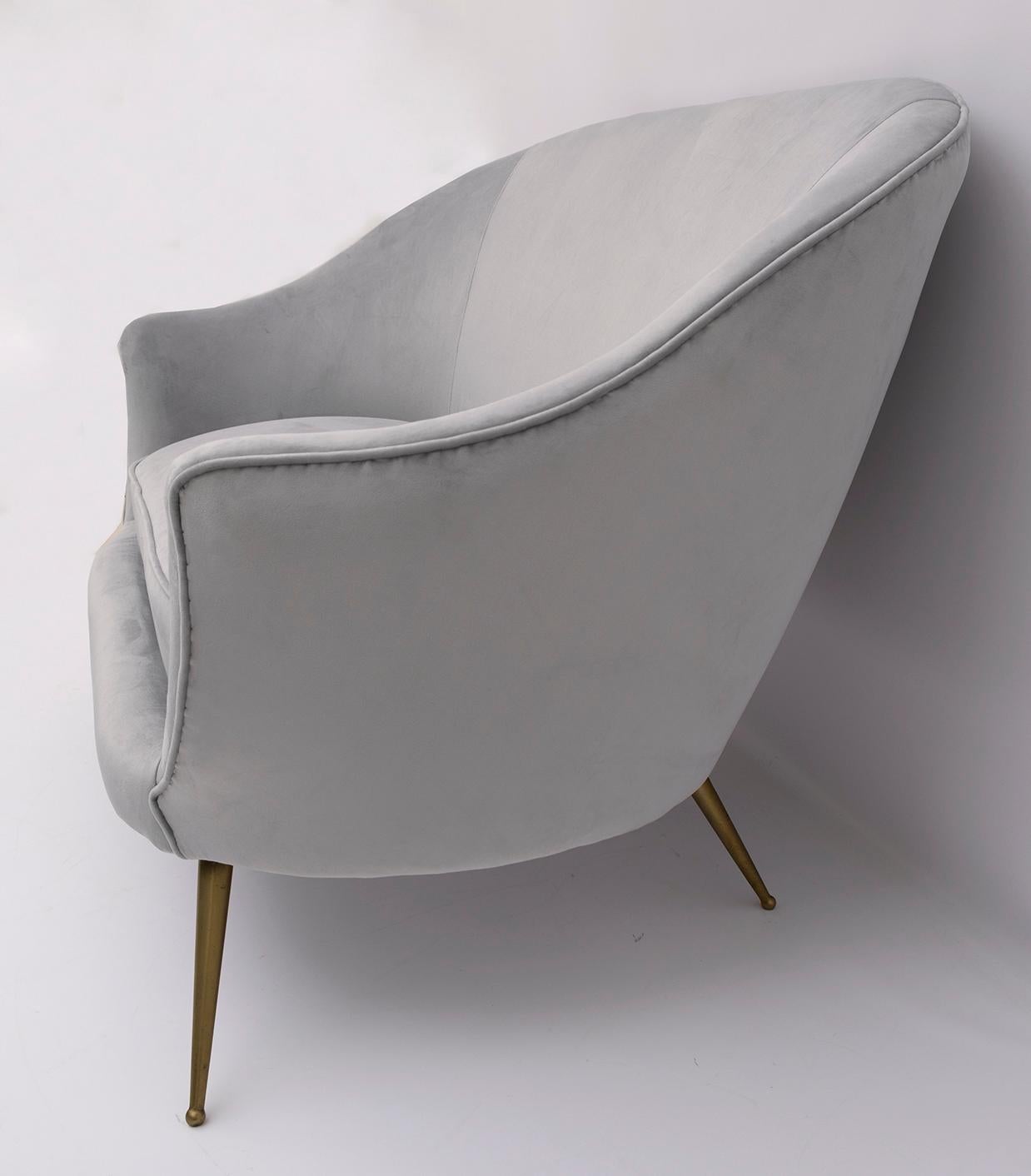 Federico Munari Mid-Century Modern Italian Curved Sofa and Two Armchairs, 1950s