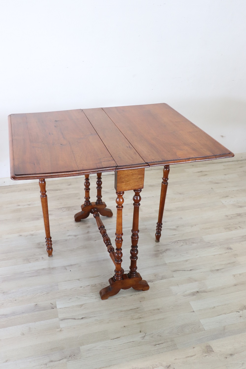 19th Century Walnut Tilt-Top Table