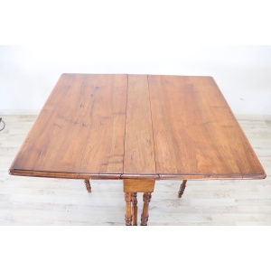 19th Century Walnut Tilt-Top Table