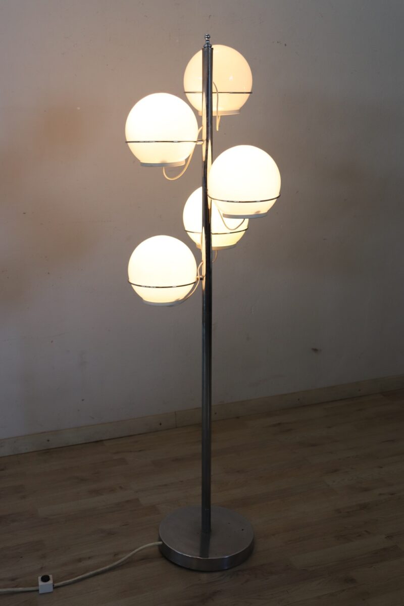 Chromed Metal and Glass Floor Lamp attributed to Gino Sarfatti, 1960s