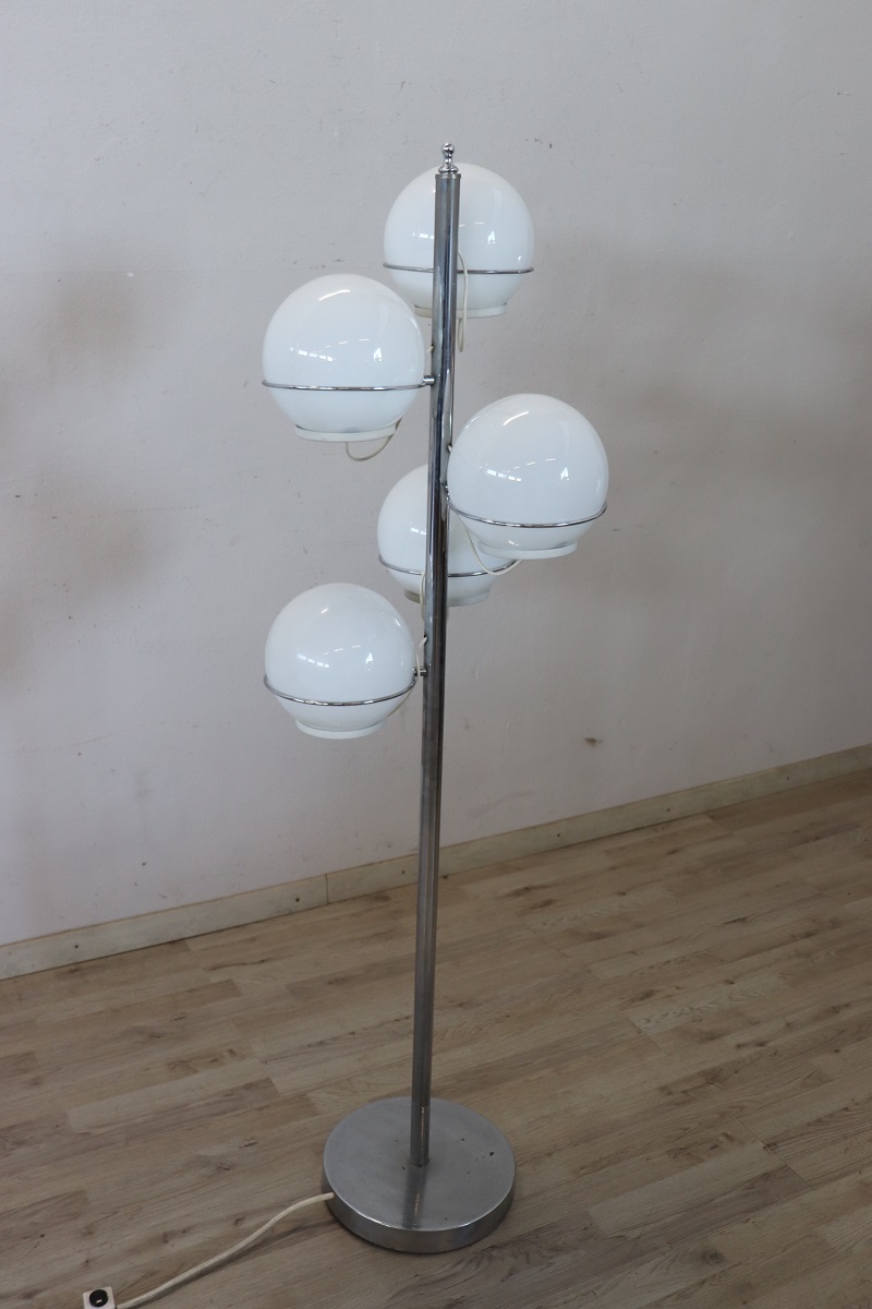 Chromed Metal and Glass Floor Lamp attributed to Gino Sarfatti, 1960s