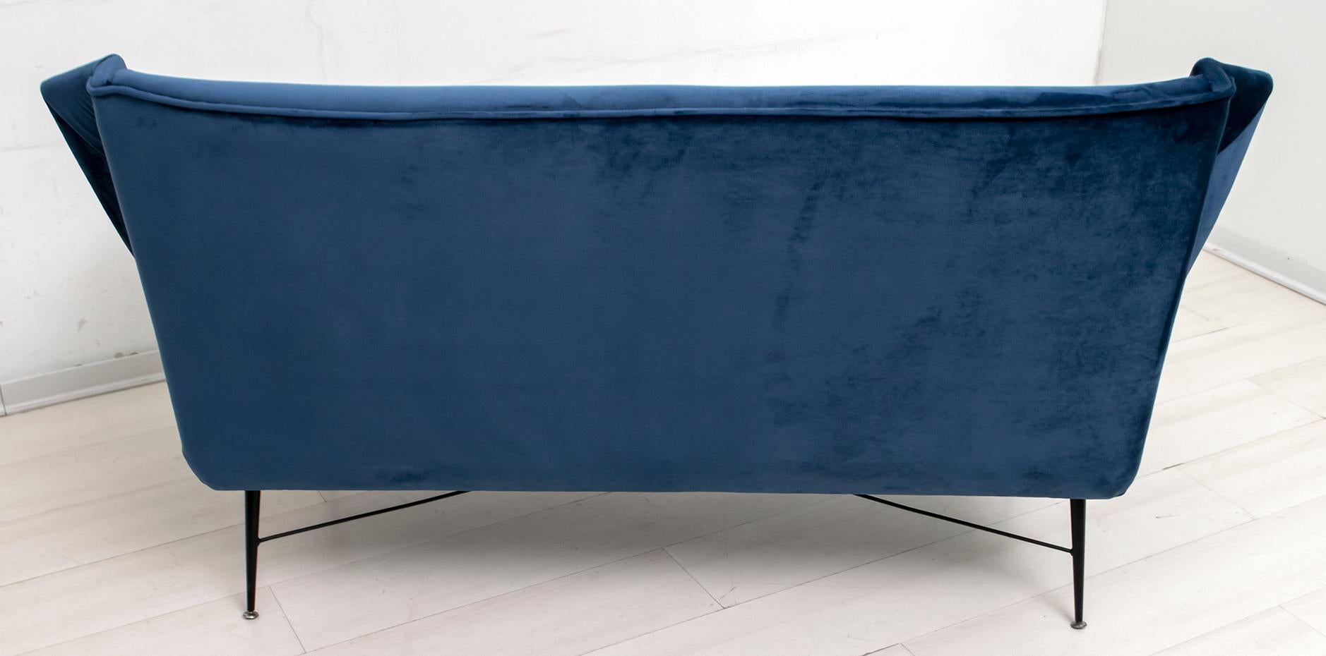 Gigi Radice Mid-Century Modern Italian Sofa for Minotti, 1950s