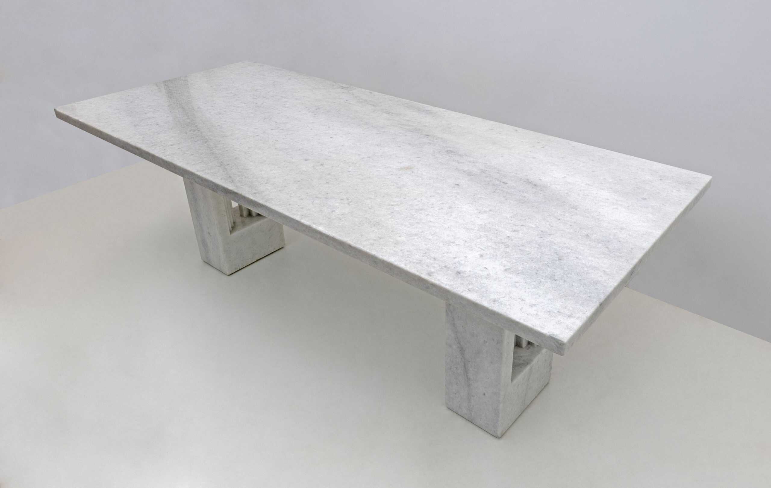 'Delfi' Marble Dining Table by Marcel Breuer and Carlo Scarpa for Gavina, Italy