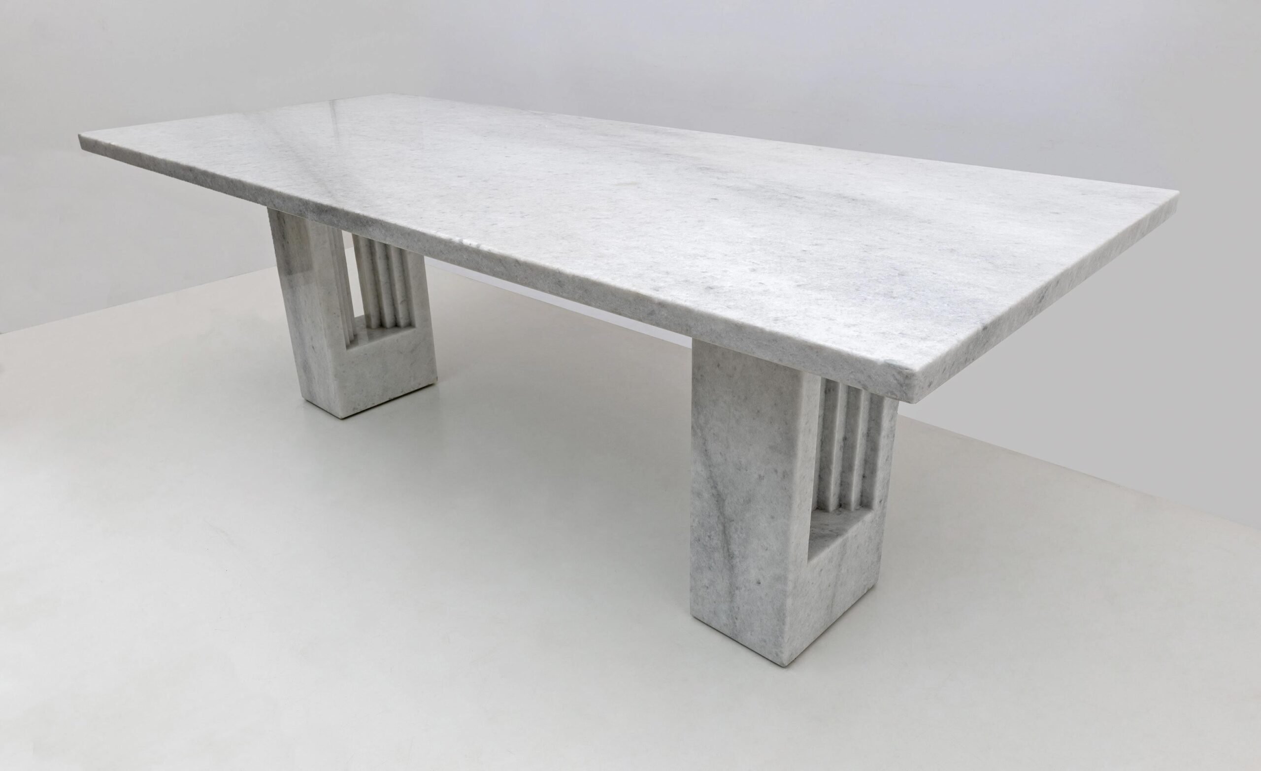 'Delfi' Marble Dining Table by Marcel Breuer and Carlo Scarpa for Gavina, Italy