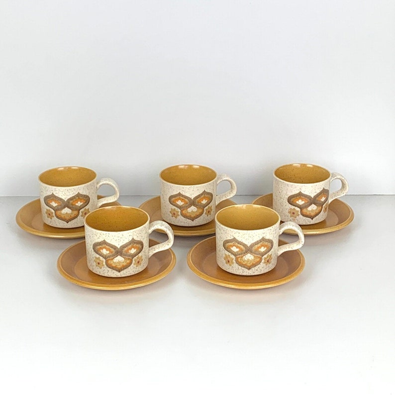 Royal Worcester - Palissy - Kalabar Range Dinner Service