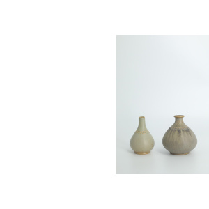 Small Mid-Century Scandinavian Modern Collectible Pistachio Stoneware Vases by Gunnar Borg for Gunnars Keramik Höganäs, 1960s, Set of 2