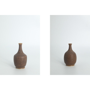 Small Mid-Century Scandinavian Modern Collectible Brown Stoneware Vase by Gunnar Borg for Höganäs Ceramics, 1960s, Set of 4