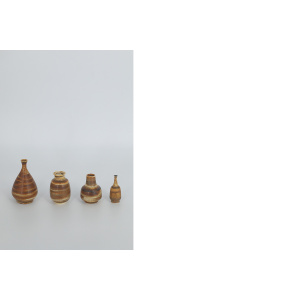 Small Mid-Century Scandinavian Modern Collectible Honey Stoneware Vase by Gunnar Borg for Höganäs Ceramics, 1960s, Set of 4