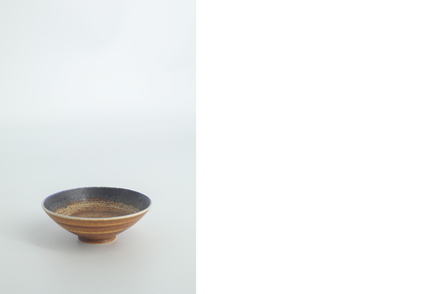 Small Mid-Century Scandinavian Modern Collectible Glazed Brown Stoneware Bowls by Gunnar Borg for Höganäs Keramik , 1960s, Set of 2