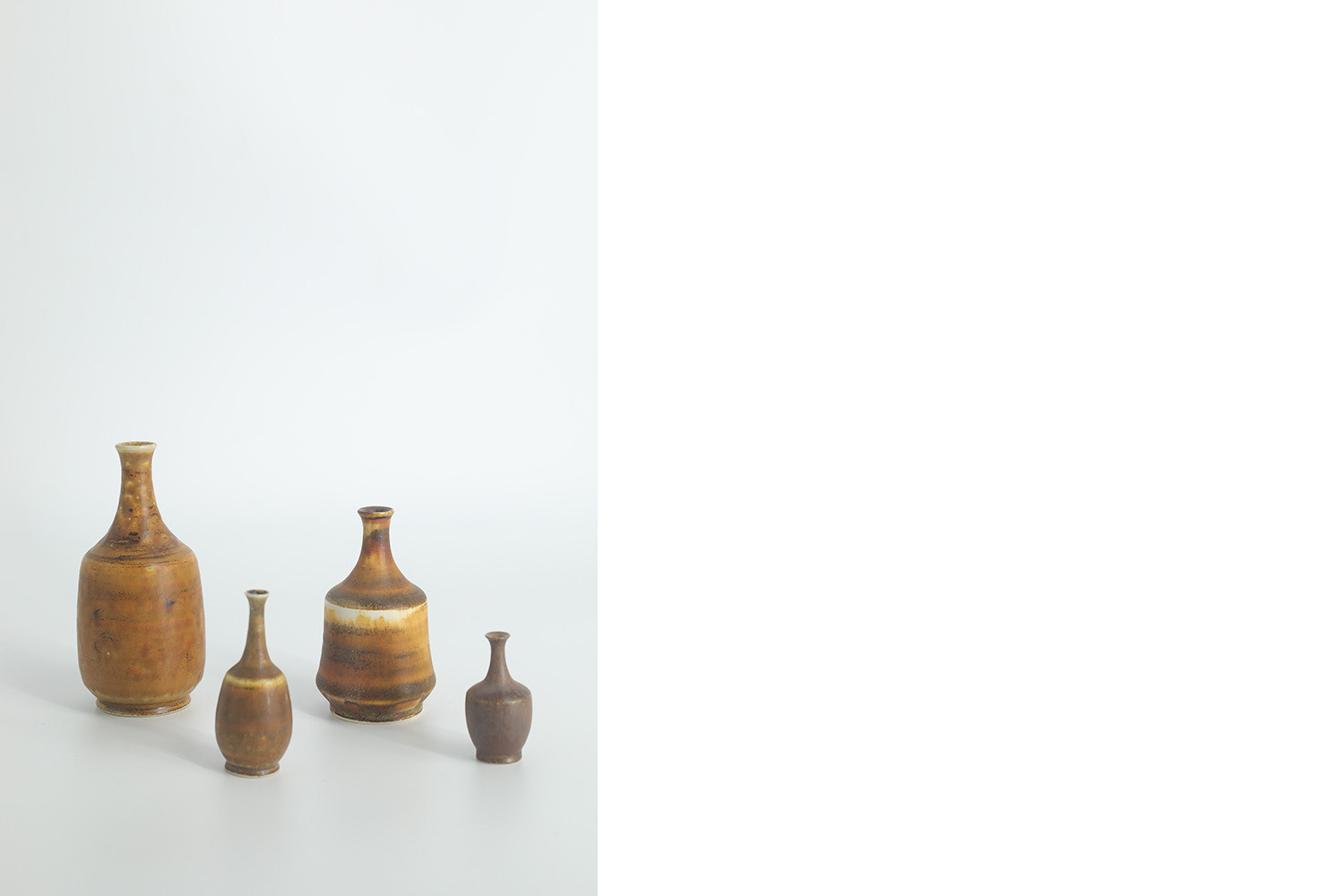 Small Mid-Century Scandinavian Modern Collectible Honey Brown Stoneware Vase by Gunnar Borg for Höganäs Ceramics, 1960s, Set of 4