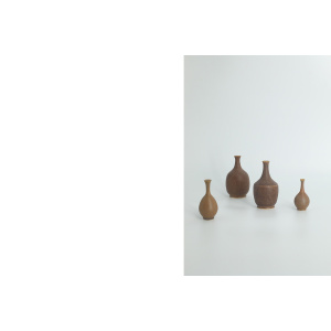 Small Mid-Century Scandinavian Modern Collectible Brown Stoneware Vase by Gunnar Borg for Höganäs Ceramics, 1960s, Set of 4