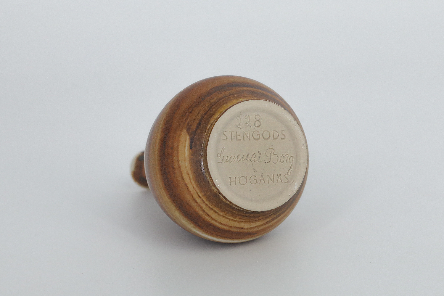 Small Mid-Century Scandinavian Modern Collectible Honey Stoneware Vase by Gunnar Borg for Höganäs Ceramics, 1960s, Set of 4