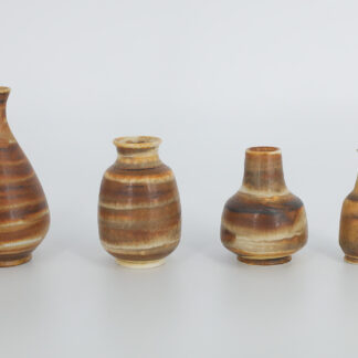 Small Mid-Century Scandinavian Modern Collectible Honey Stoneware Vase by Gunnar Borg for Höganäs Ceramics, 1960s, Set of 4