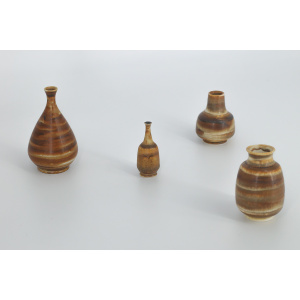 Small Mid-Century Scandinavian Modern Collectible Honey Stoneware Vase by Gunnar Borg for Höganäs Ceramics, 1960s, Set of 4