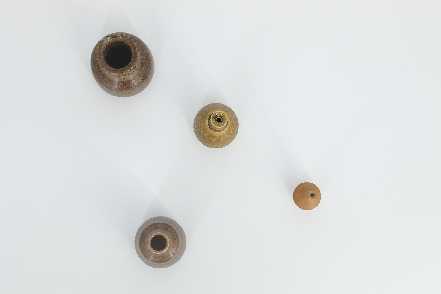 Small Mid-Century Scandinavian Modern Collectible Brown Stoneware Vase by Gunnar Borg for Gunnars Keramik Höganäs, 1960s, Set of 4