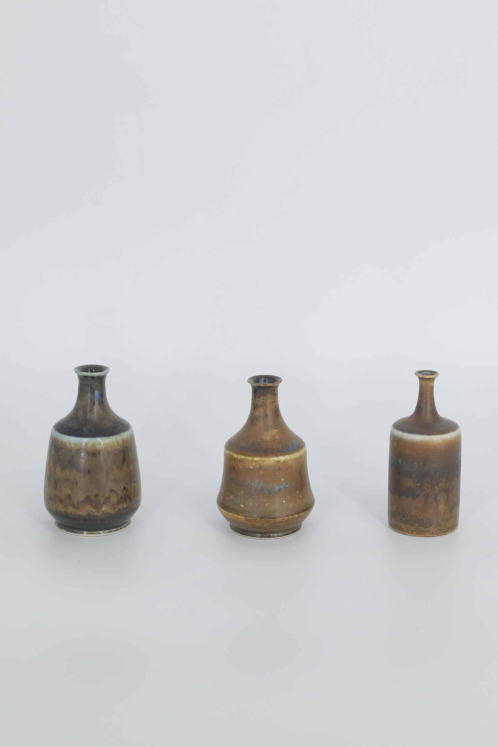 Small Mid-Century Scandinavian Modern Collectible Earthy Brown Stoneware Vase by Gunnar Borg for Höganäs Ceramics, 1960s, Set of 3