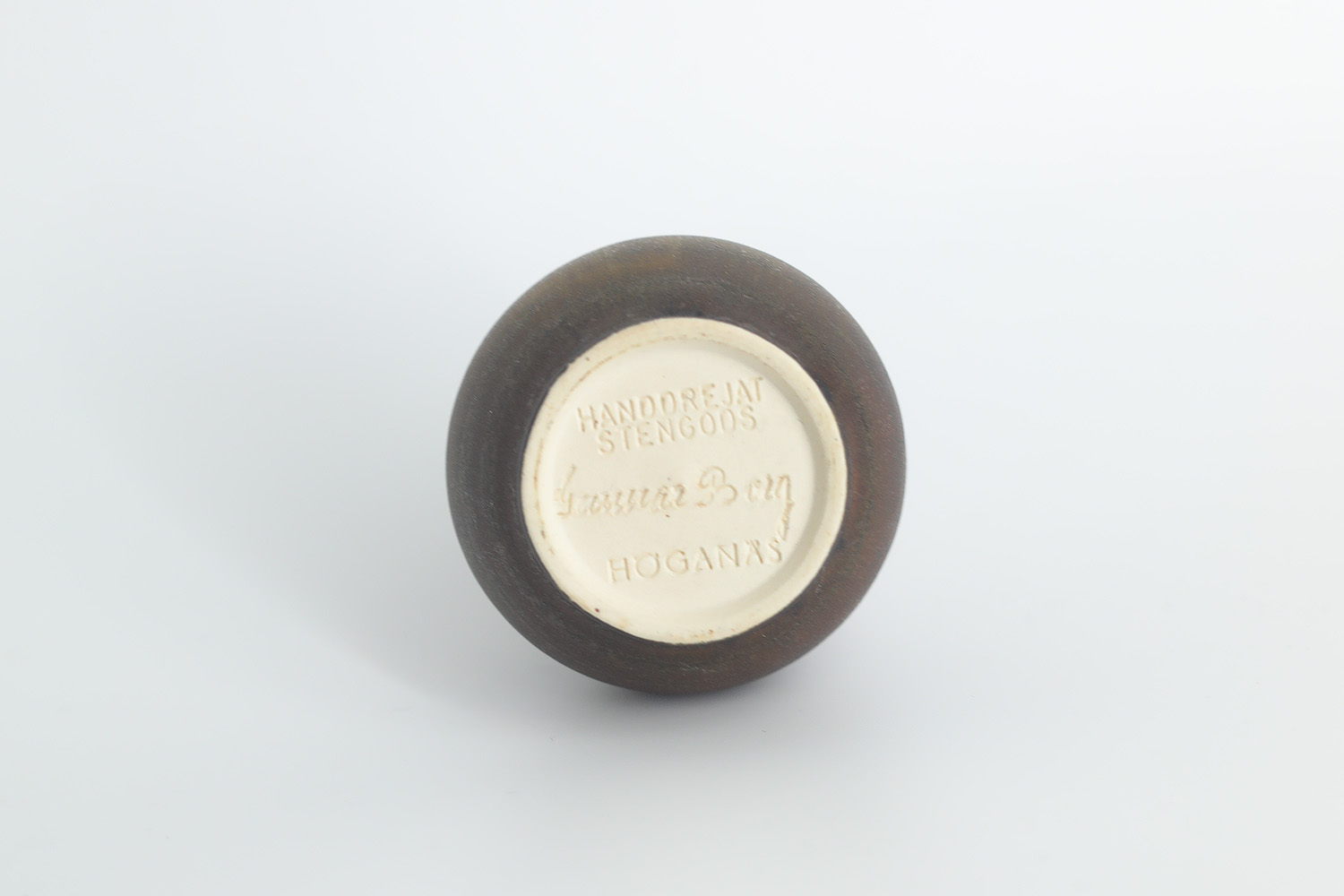 Small Mid-Century Scandinavian Modern Collectible Brown Stoneware Vase by Gunnar Borg for Höganäs Ceramics, 1960s, Set of 4