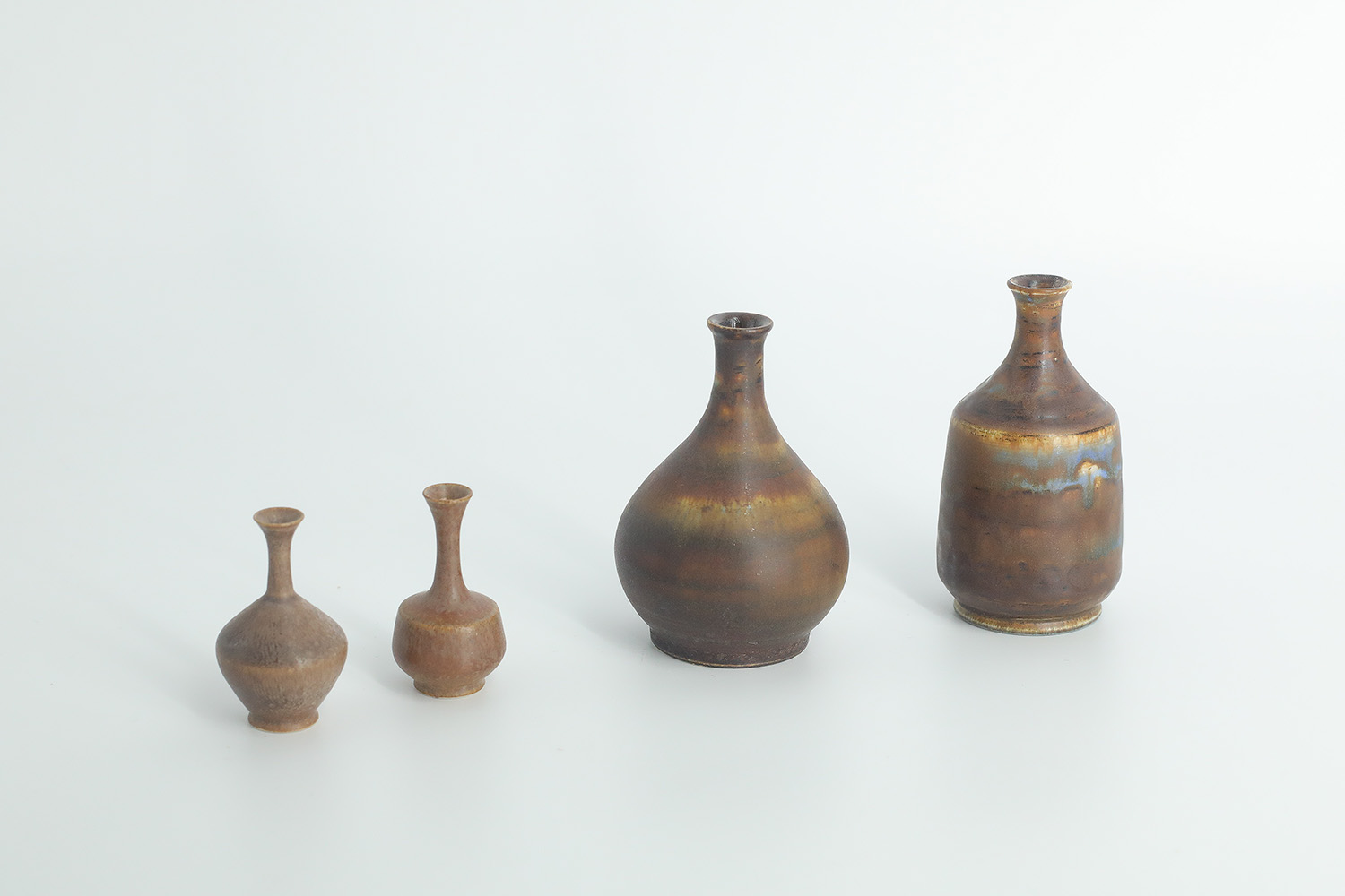 Small Mid-Century Scandinavian Modern Collectible Brown Stoneware Vase by Gunnar Borg for Höganäs Ceramics, 1960s, Set of 4