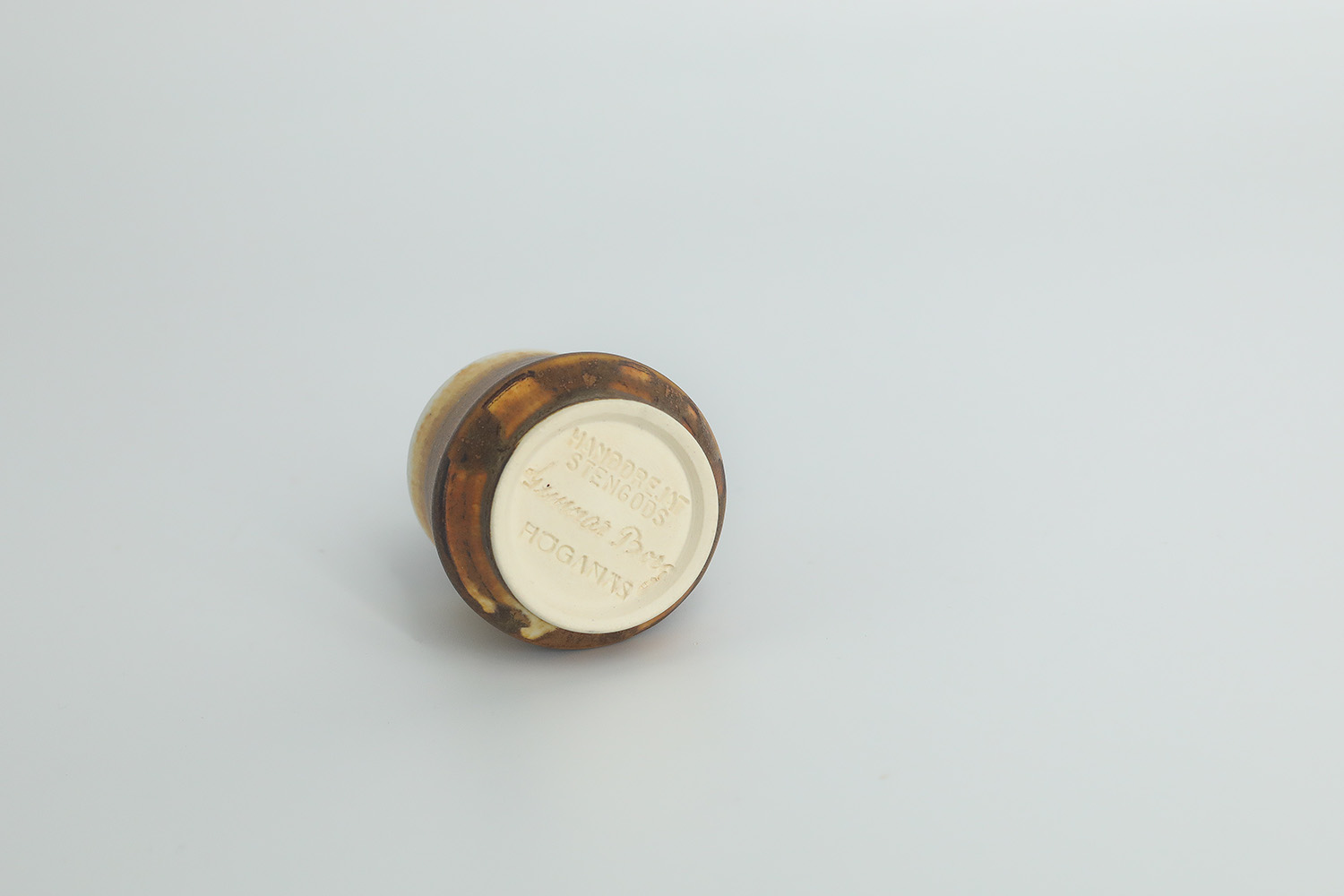 Small Mid-Century Scandinavian Modern Collectible Honey Brown Stoneware Vase by Gunnar Borg for Höganäs Ceramics, 1960s, Set of 4