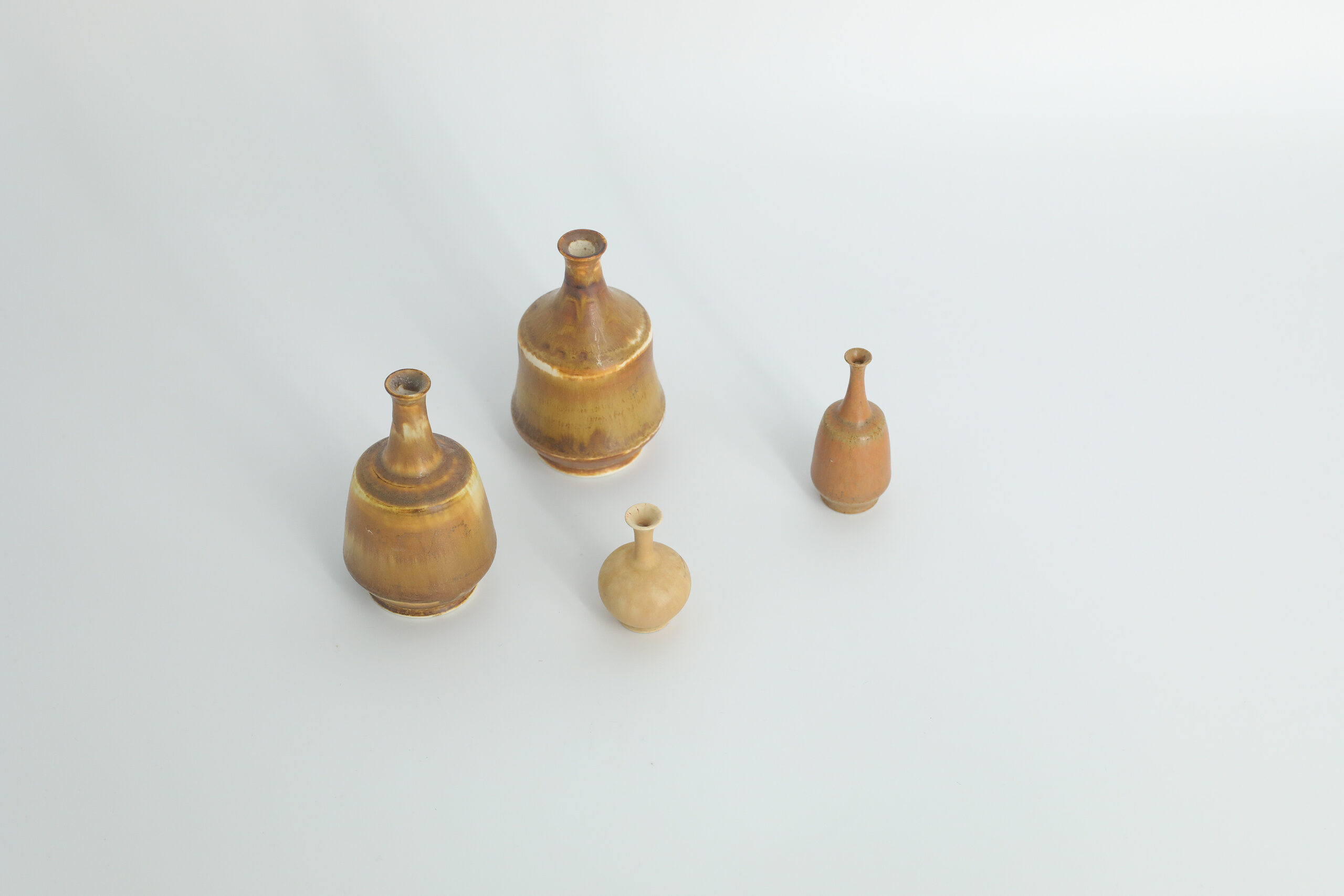 Small Mid-Century Scandinavian Modern Collectible Brown Stoneware Vases by Gunnar Borg for Höganäs Ceramics, 1960s, Set of 4