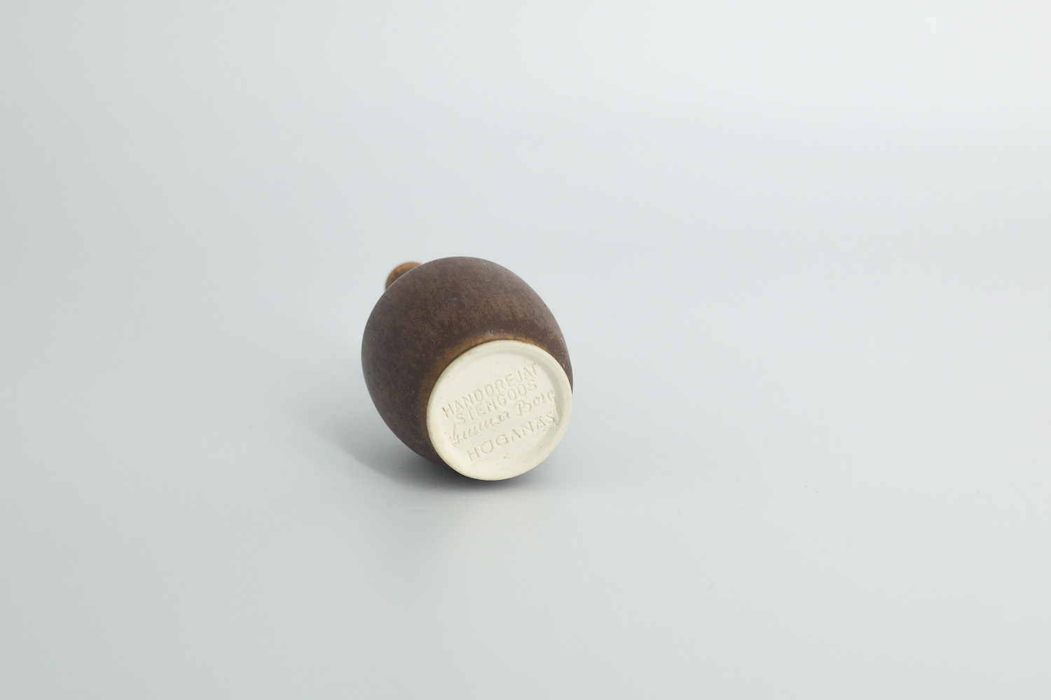 Small Mid-Century Scandinavian Modern Collectible Brown Stoneware Vase by Gunnar Borg for Höganäs Ceramics, 1960s, Set of 4