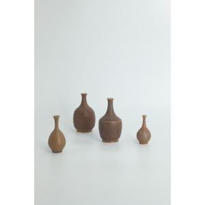 Small Mid-Century Scandinavian Modern Collectible Brown Stoneware Vase by Gunnar Borg for Höganäs Ceramics, 1960s, Set of 4