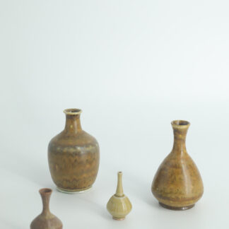Small Mid-Century Scandinavian Modern Collectible Brown Stoneware Vase by Gunnar Borg for Höganäs Ceramics, 1960s, Set of 4