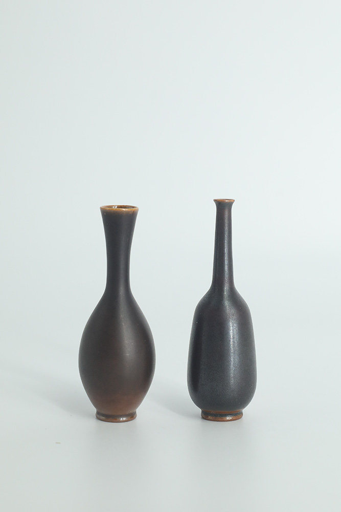 Small Mid-Century Scandinavian Modern Collectible Wenge Stoneware Vases by John Andersson for Höganäs Ceramics, 1950s, Set of 2