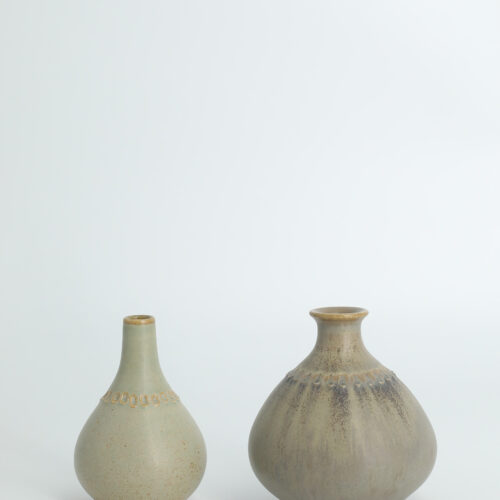 Small Mid-Century Scandinavian Modern Collectible Pistachio Stoneware Vases by Gunnar Borg for Gunnars Keramik Höganäs, 1960s, Set of 2