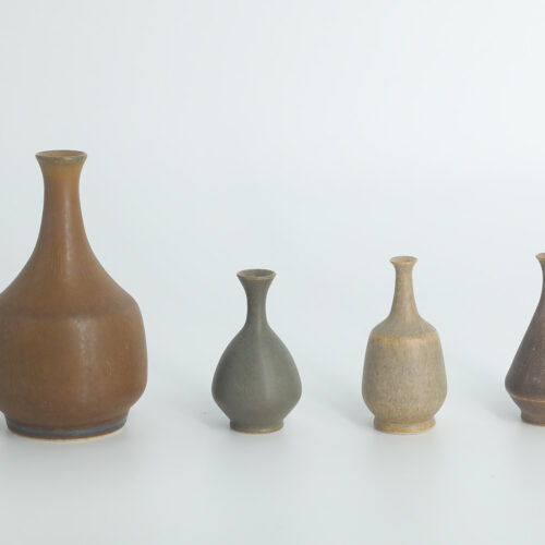 Small Mid-Century Scandinavian Modern Collectible Brown Stoneware Vases by Gunnar Borg for Höganäs Ceramics, 1960s, Set of 4