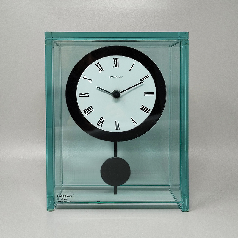 1970s Astonishing Pendulum Clock by Omodomo in Crystal. Made in Italy