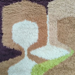 1970s Stunning Space Age Rug in Wool. Made in Italy