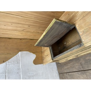 Rustic Pine Settle