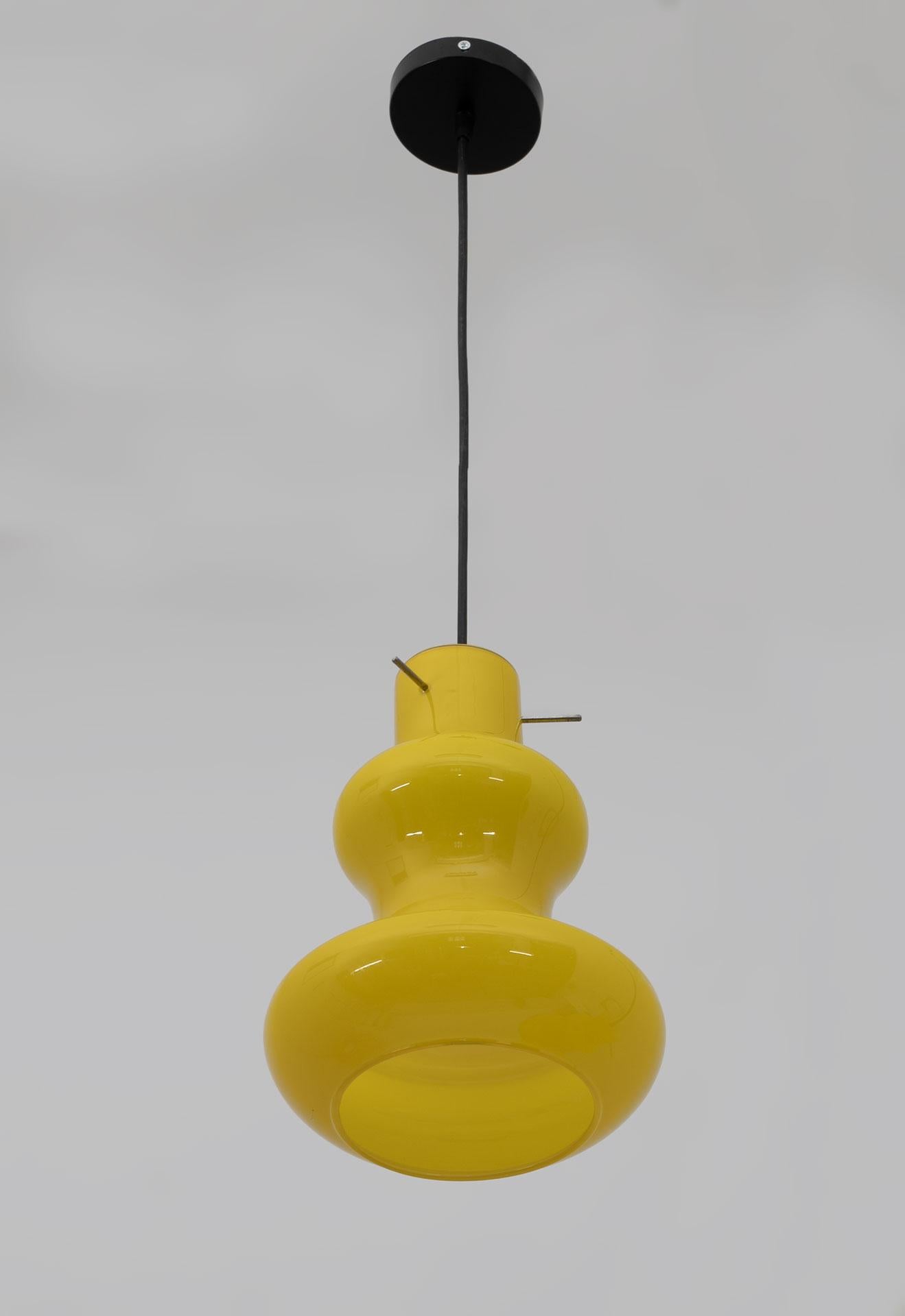 Massimo Vignelli Mid-Century Modern Murano Glass Pendants for Vistosi, 60s Pair