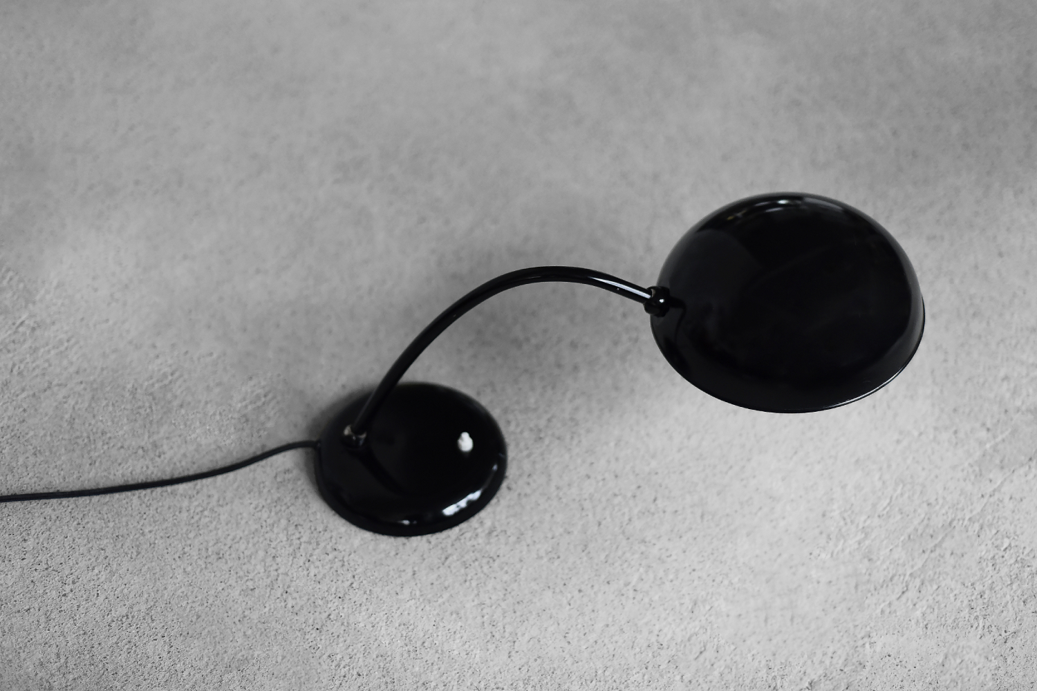 Vintage Bauhaus German Minimalist Black Metal Desk Lamp from Gebrüder Cosack Gecos, 1940s