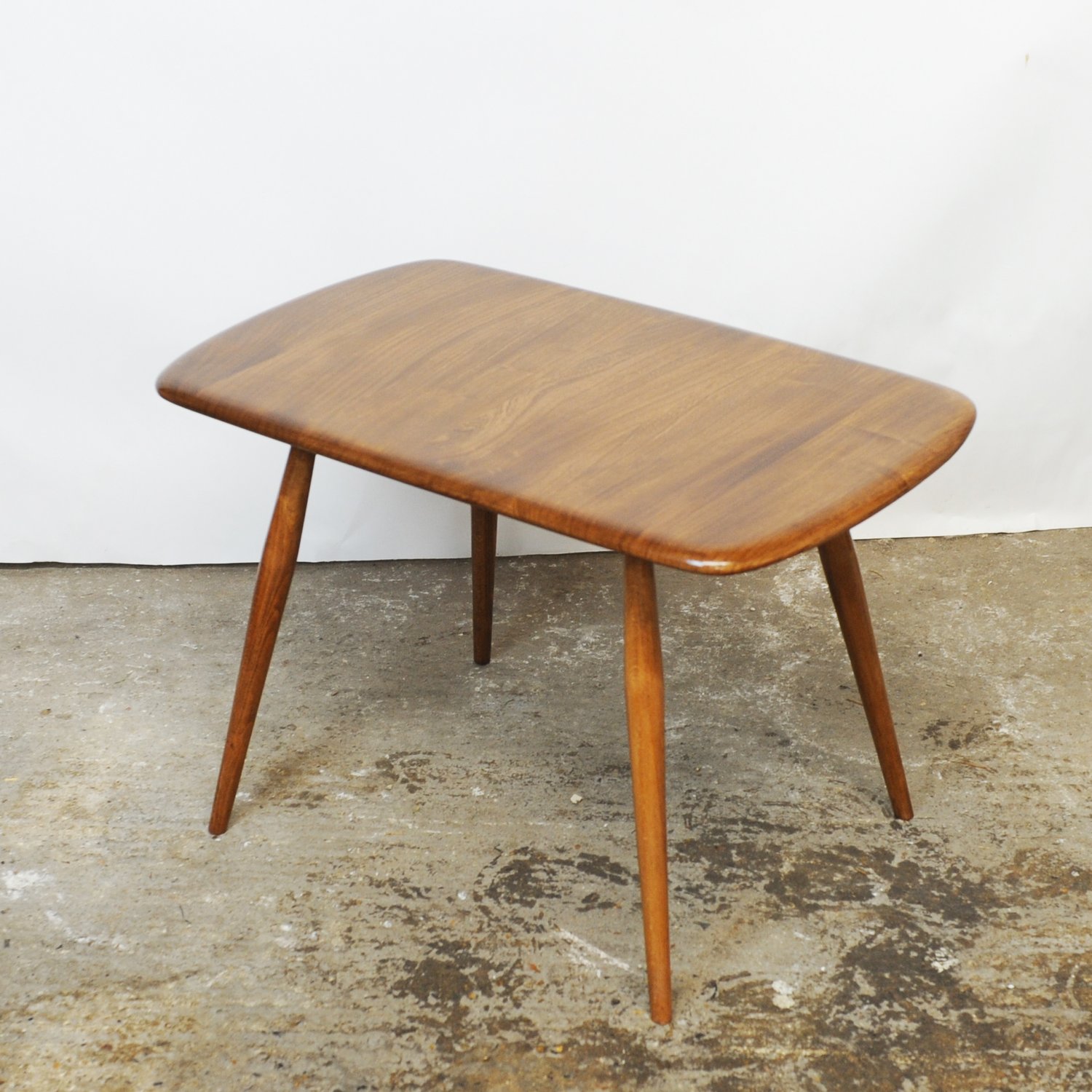 Vintage Blonde Elm Side Table By Ercol, 1960s
