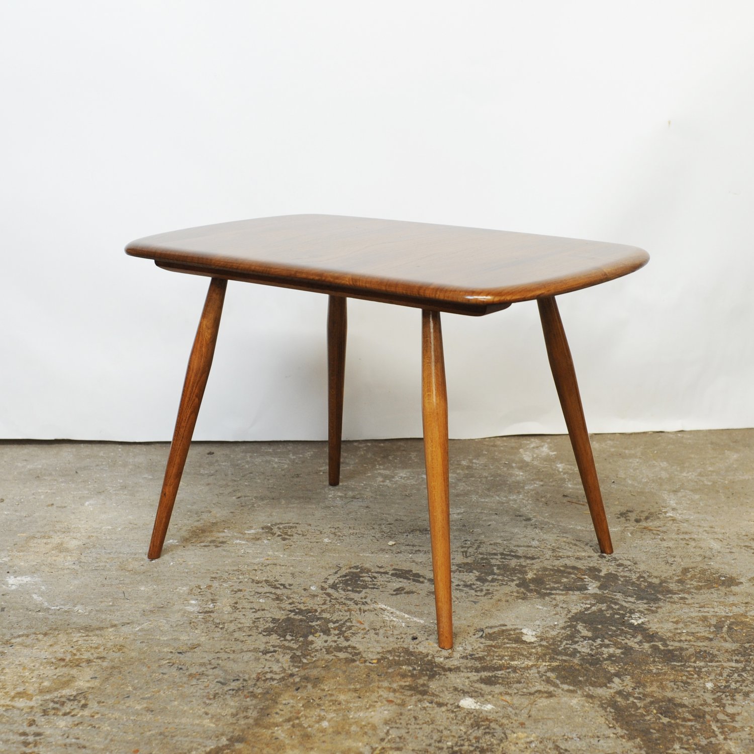 Vintage Blonde Elm Side Table By Ercol, 1960s