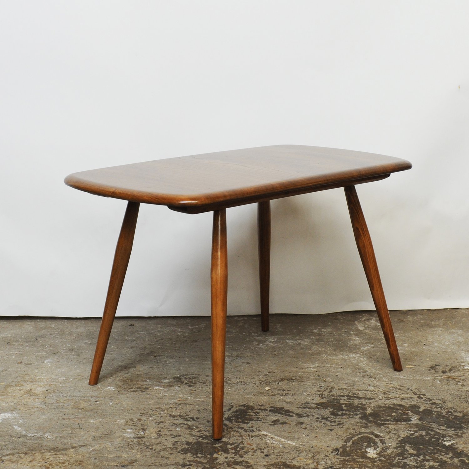 Vintage Blonde Elm Side Table By Ercol, 1960s