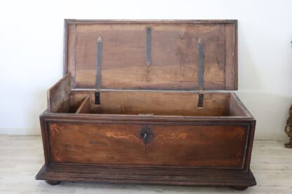 Antique chest in solid walnut wood - Image 16