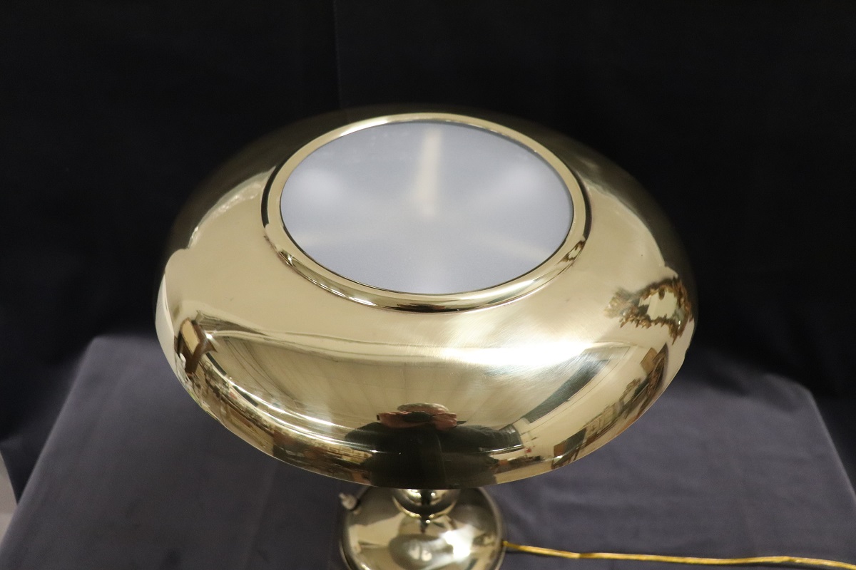 Italian design table lamp by Oscar Torlasco 1950s